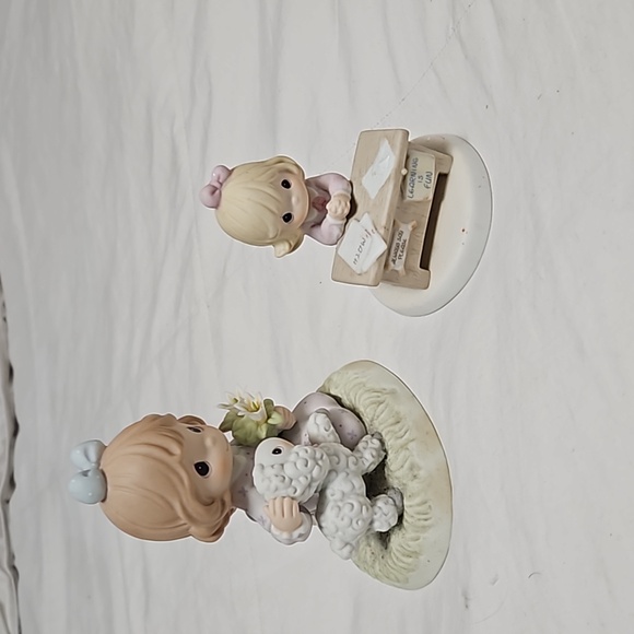 Precious Moments figures - Picture 2 of 4